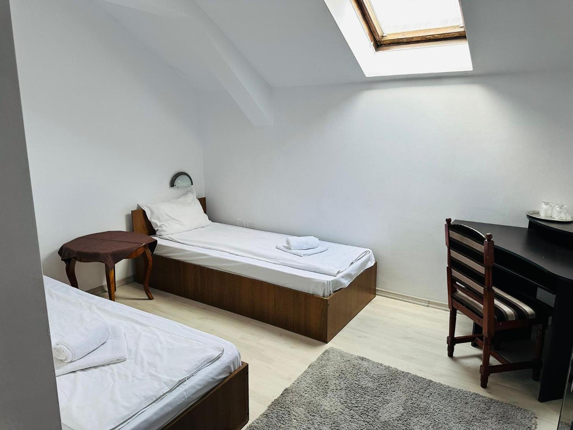 Complex Select Hotel Medias Bagian luar foto